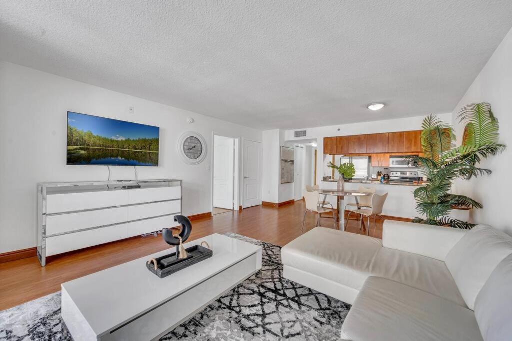 Sublime 1 BED 1 BTH • Brickell BAY & CITY VIEW - 5