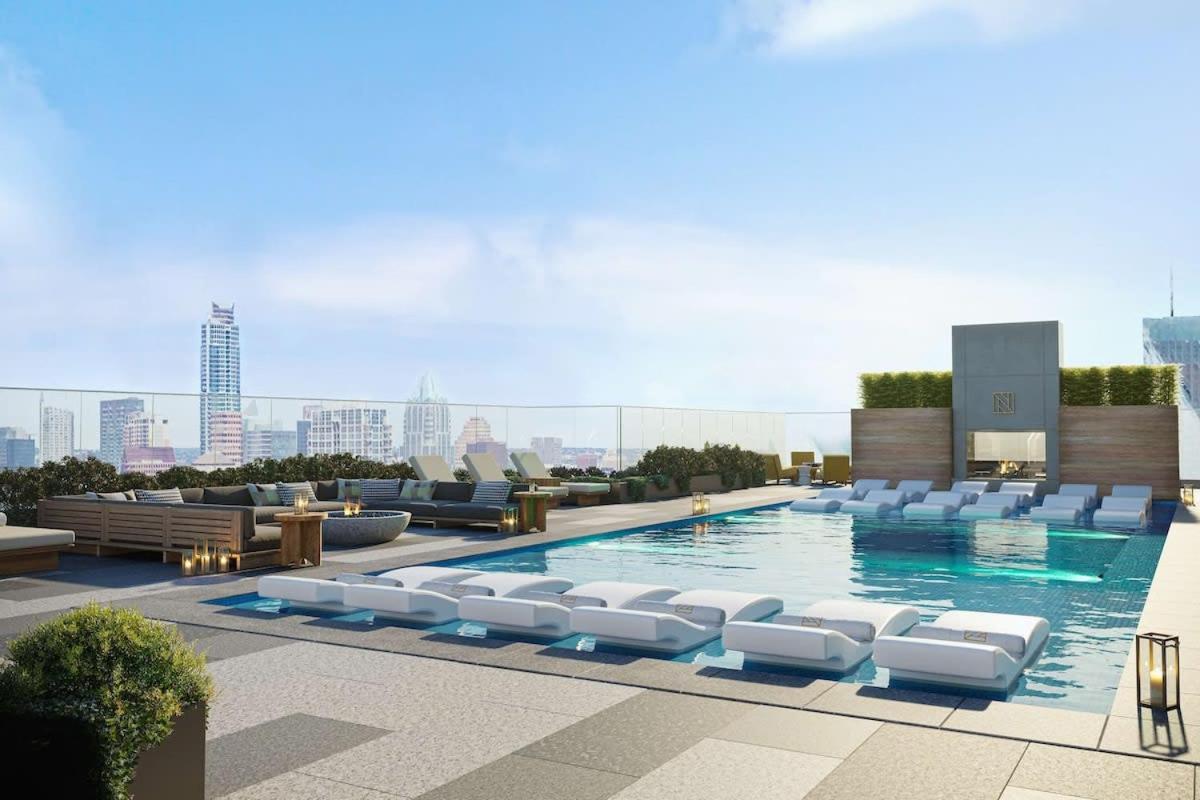 Luxury Stay on Rainey St - 2