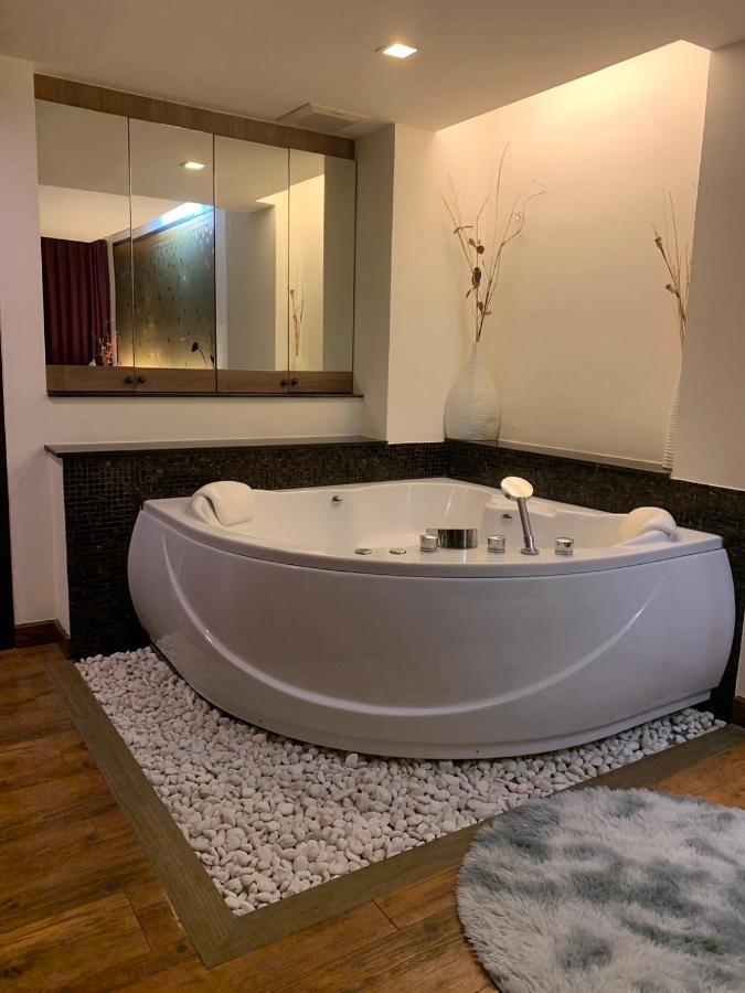 Luxury Suite Room by Atlas X - 3