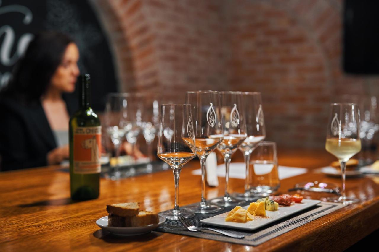 Miravida Soho Hotel & Wine Bar - 3