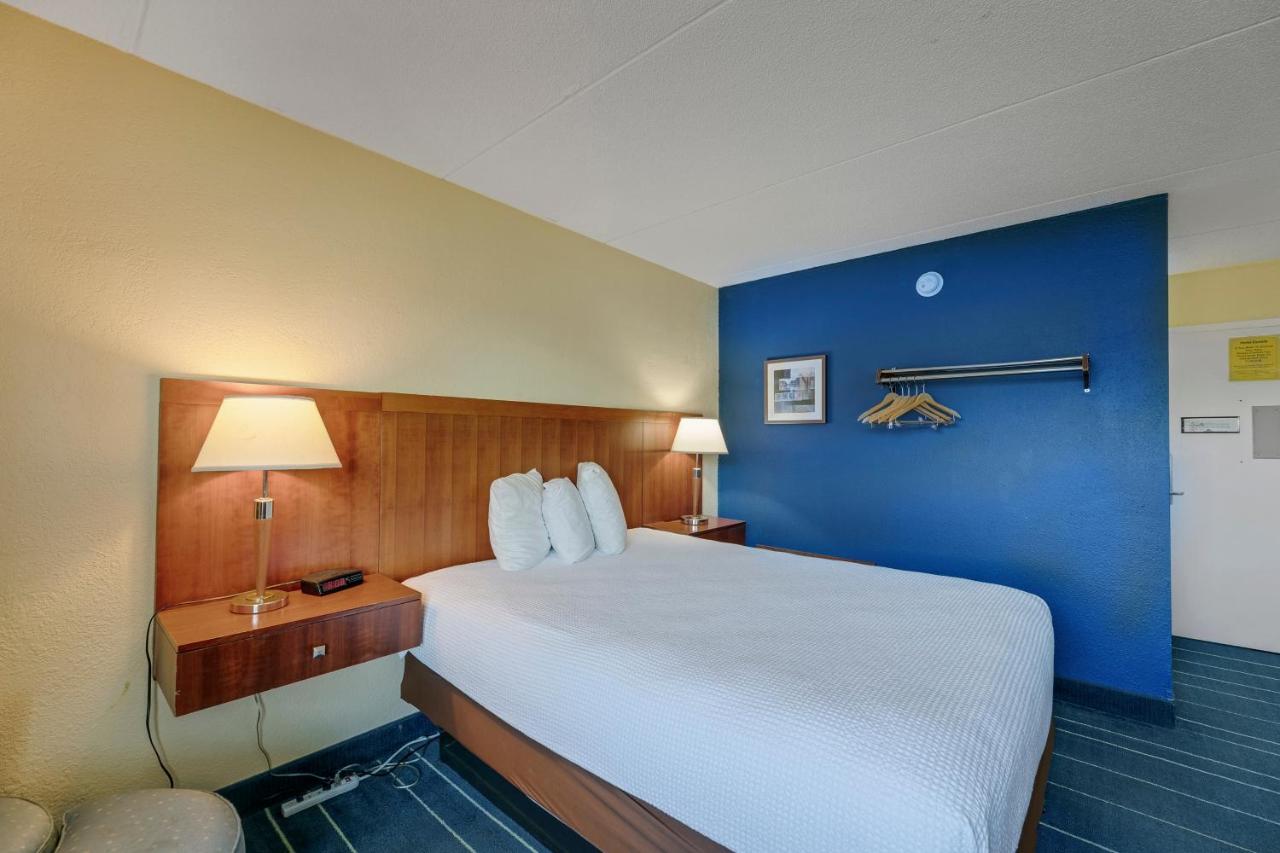 Relax Inn — photo 14