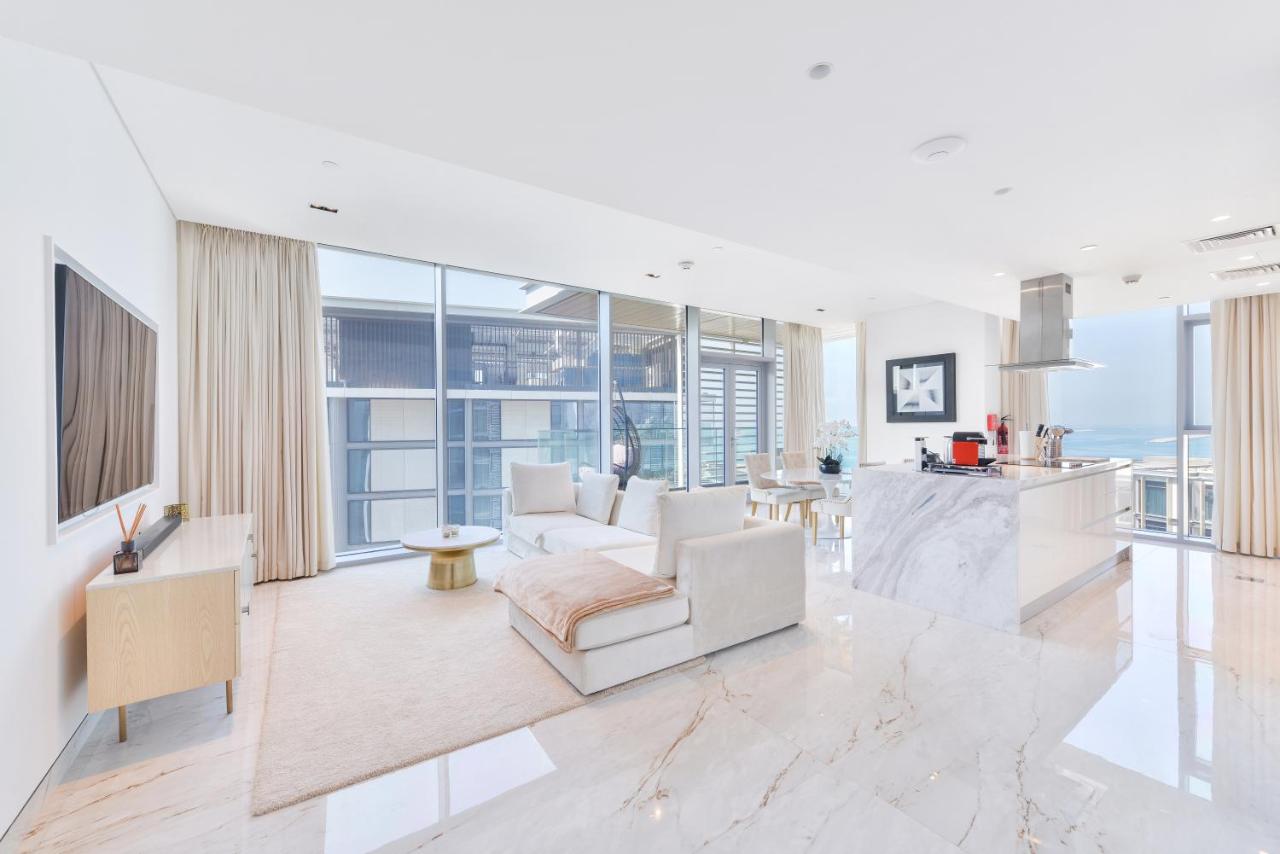 Premium 2+1 BR condo in the heart of Bluewaters Island