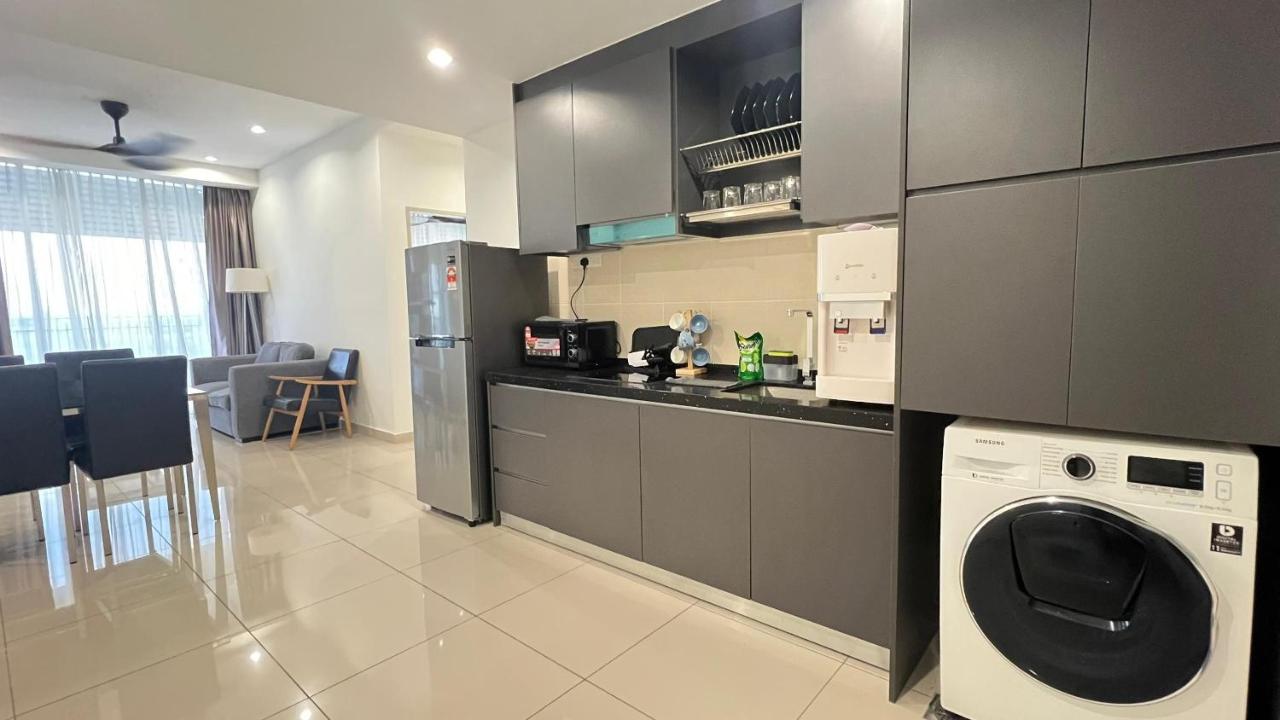 Encorp Marina ,Bathtub 2BR/6 pax - 3