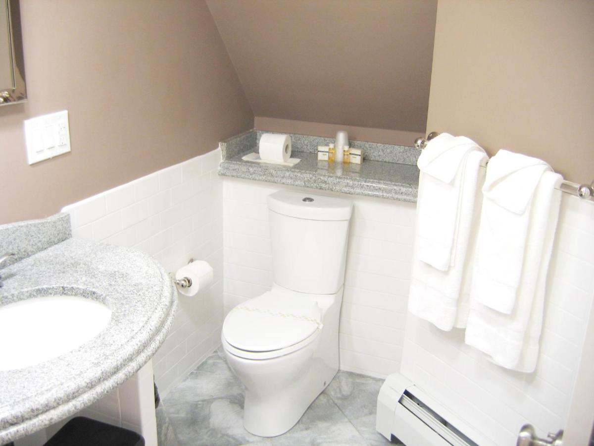 Longwood Inn — photo 10