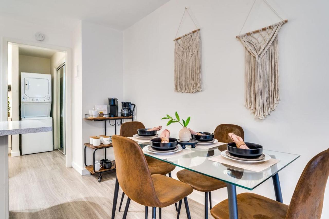 Stylish Studio in Allandale 10 mins to Downtown. - 5