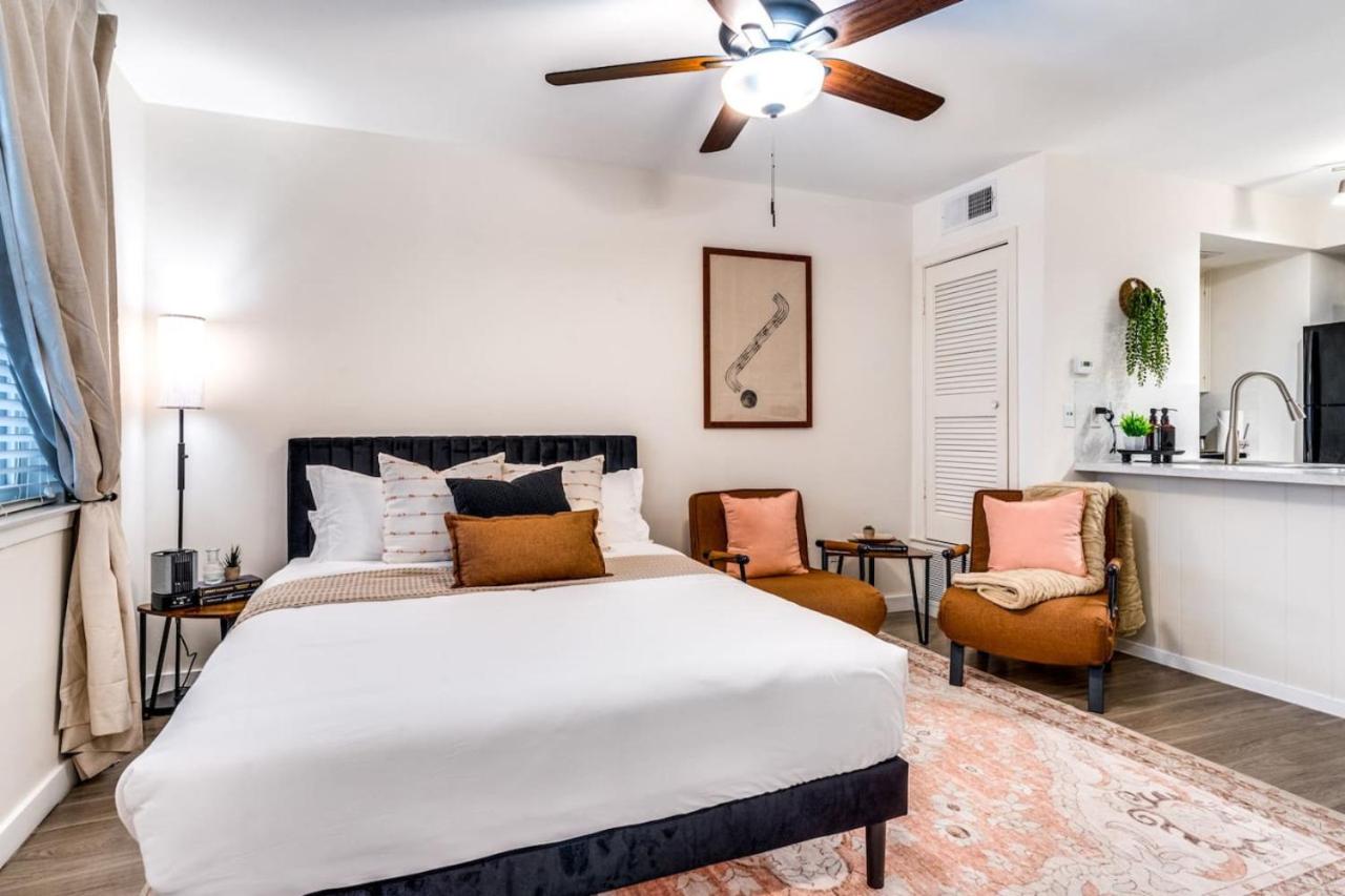 Stylish Studio in Allandale 10 mins to Downtown. - 2