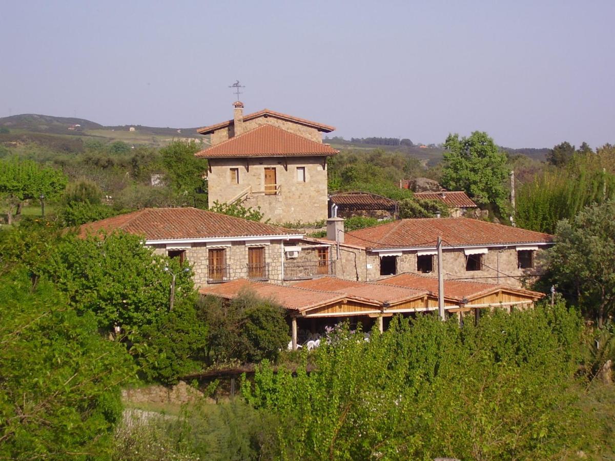 Casa Rural Ropino, El Raso, Spain - Booking.com