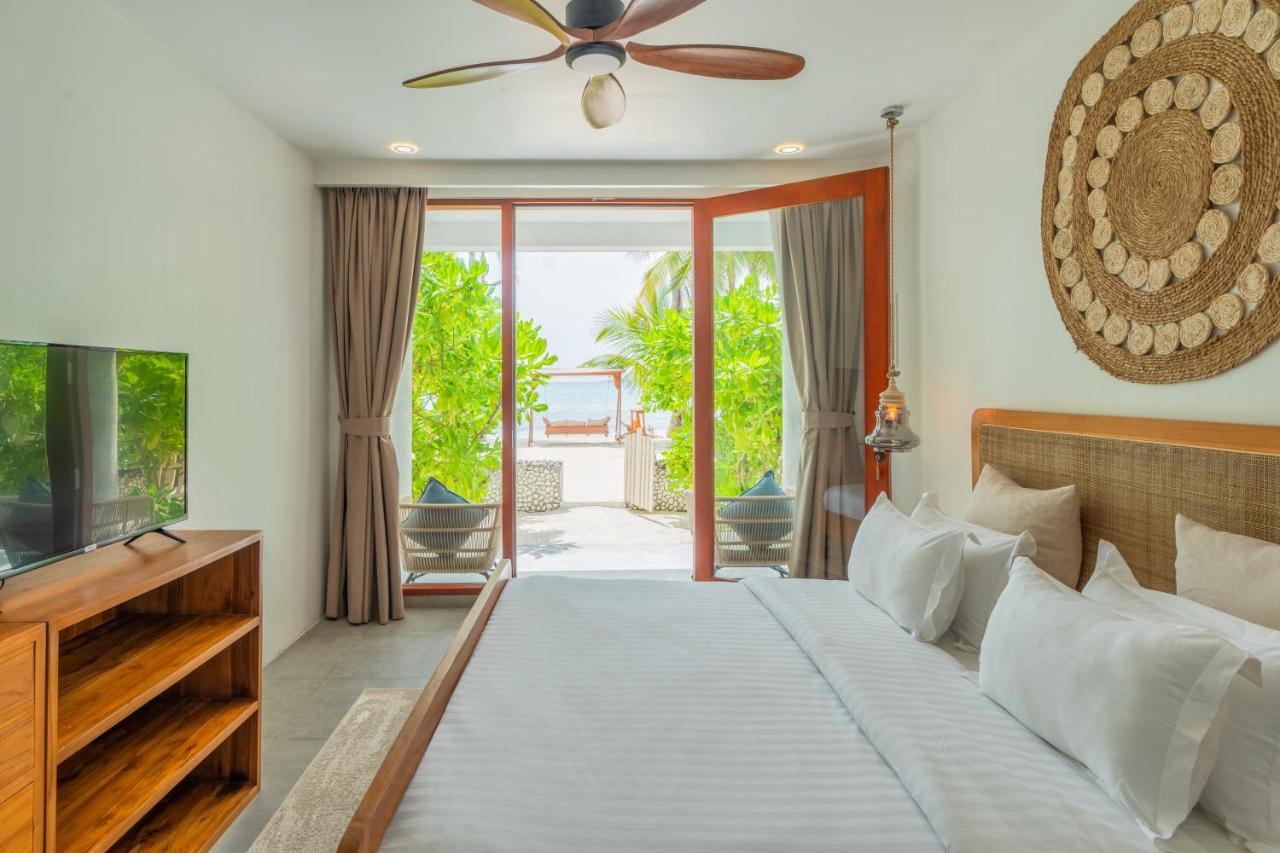 Veli Vilaa Dhiffushi - Beachfront - 4