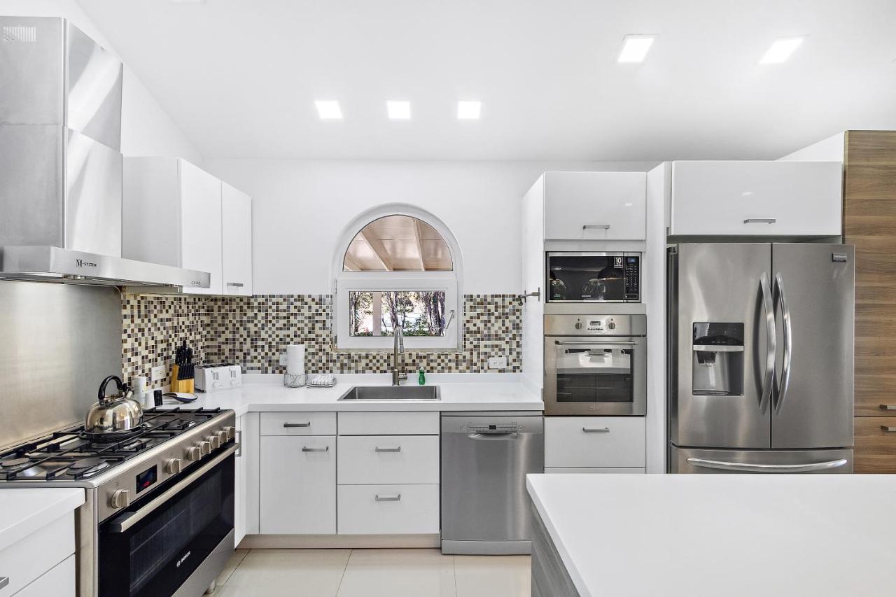 Sabana Liber 211 - 3