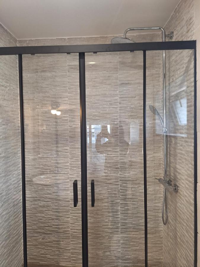 Lisbon South Bay Rooms 2 - 2