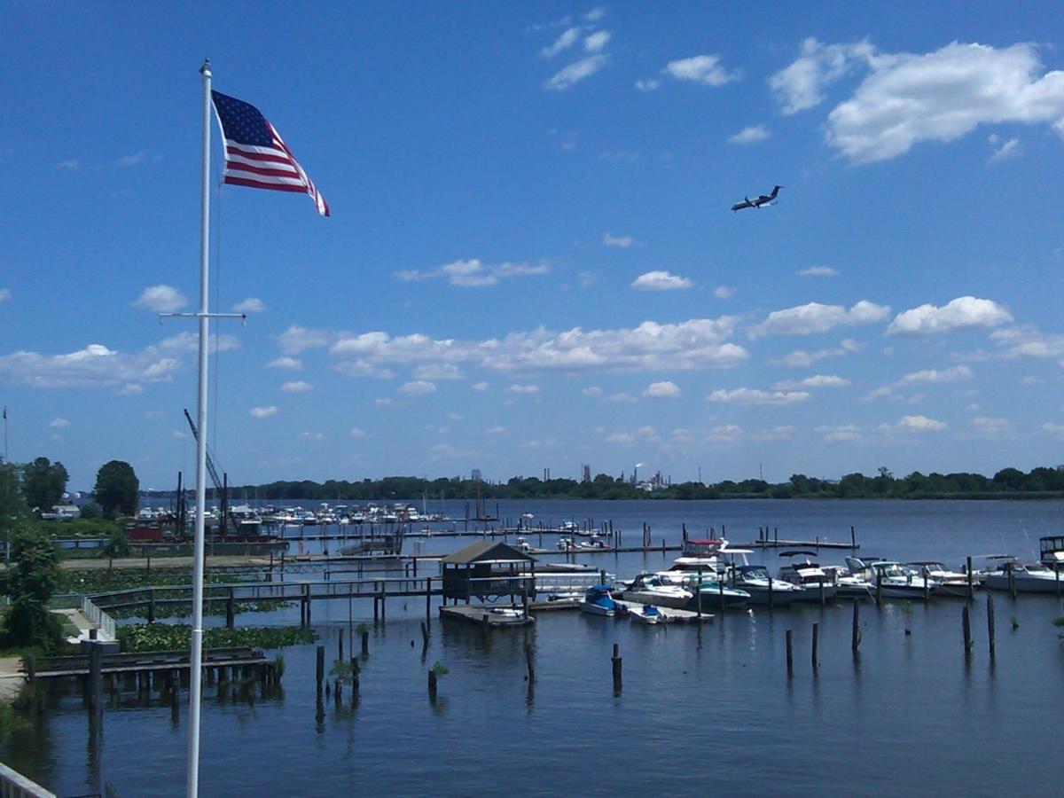 Waterfront Inn PHL Airport — photo 18