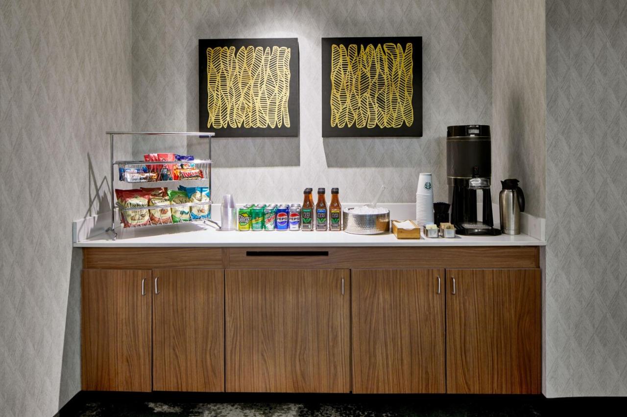 Courtyard by Marriott Nashville Downtown - 4