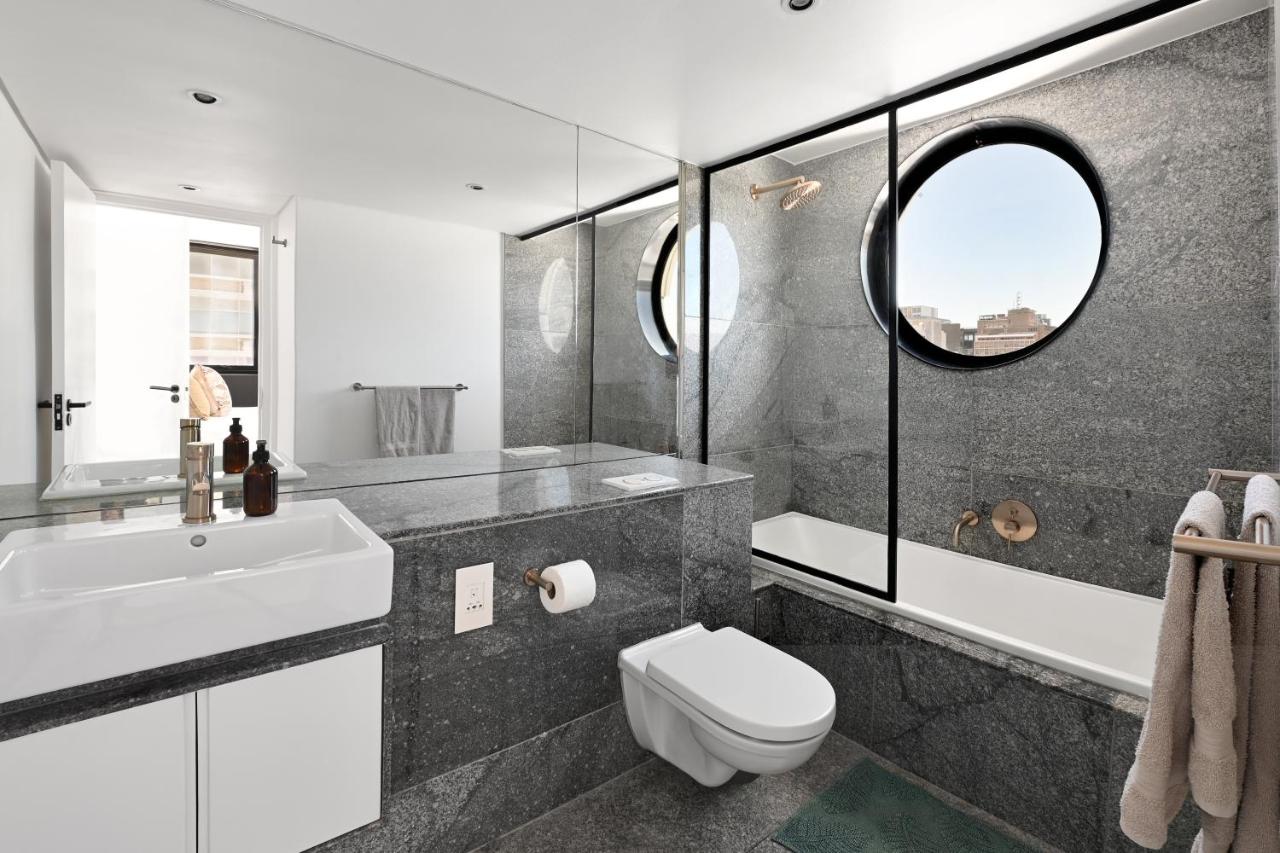 Aasia Cape Town 2BR with 360 City & Mountain Views - 4