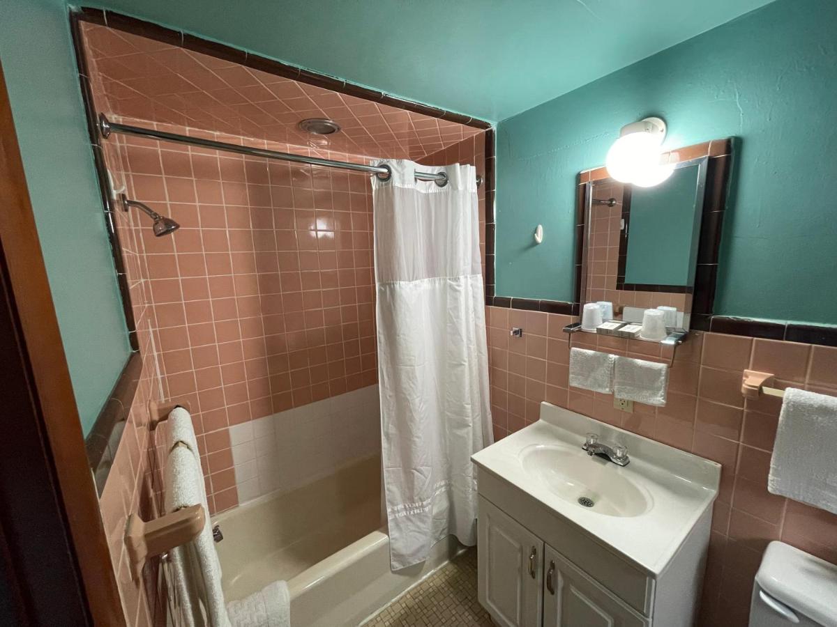 Best Motel Bowling Green — photo 24