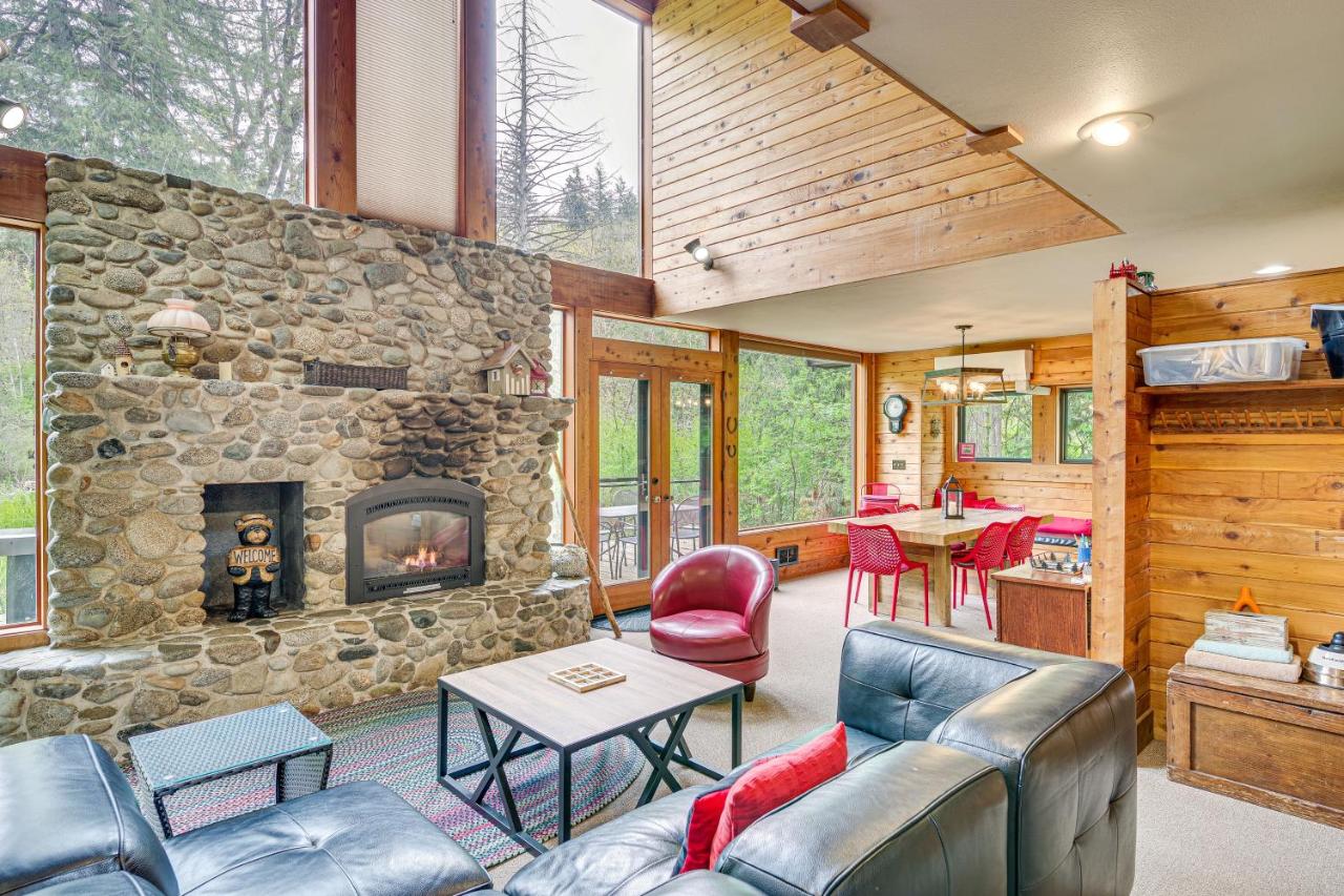 Barrel House at Timberlane Village - Two Bedroom Home with Hot Tub — photo 11