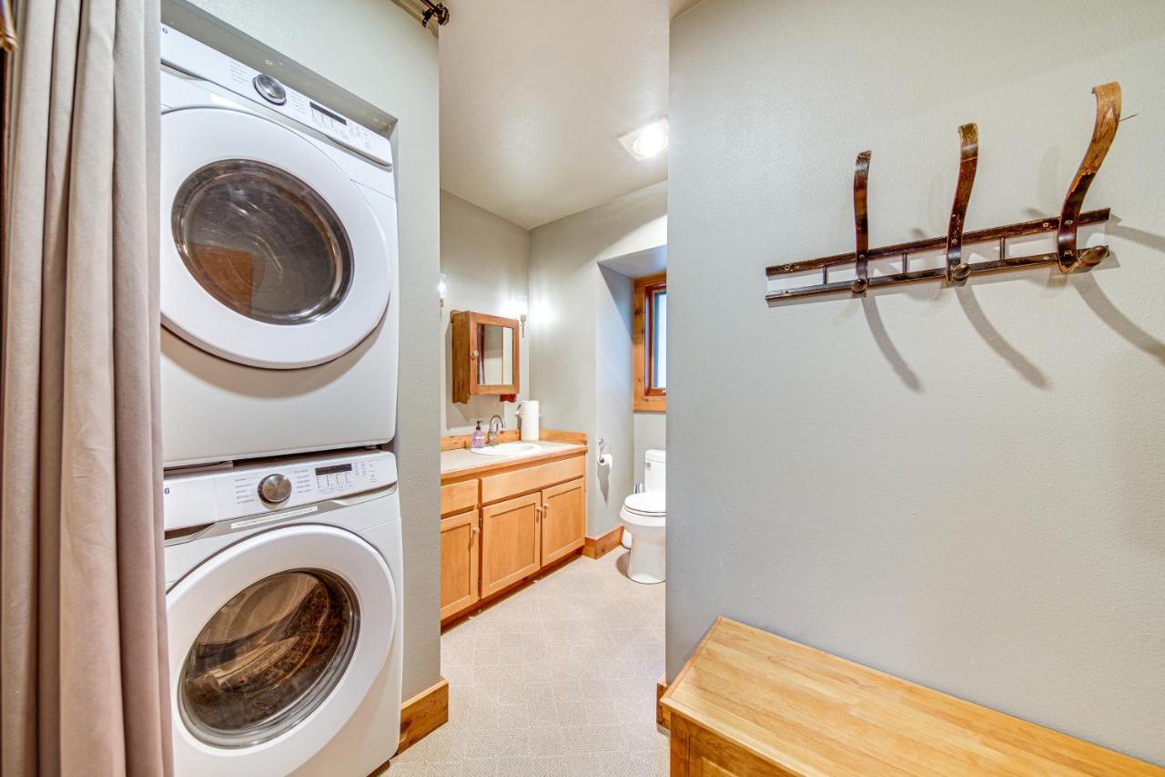 Barrel House at Timberlane Village - Two Bedroom Home with Hot Tub — photo 15