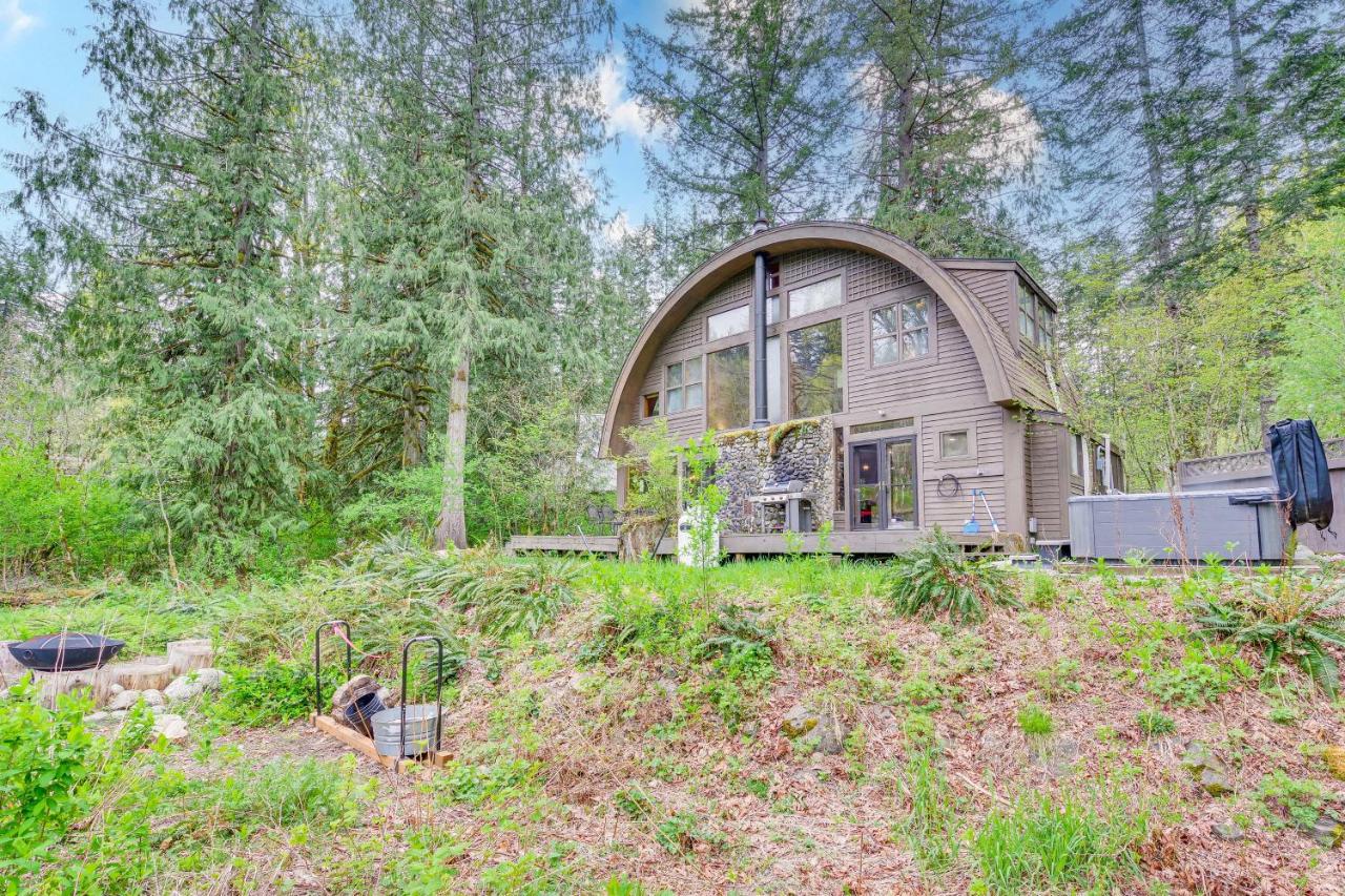 Barrel House at Timberlane Village - Two Bedroom Home with Hot Tub — photo 6