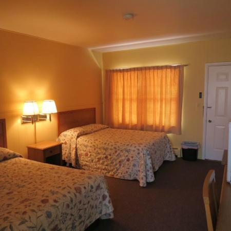 Crest Motel — photo 12