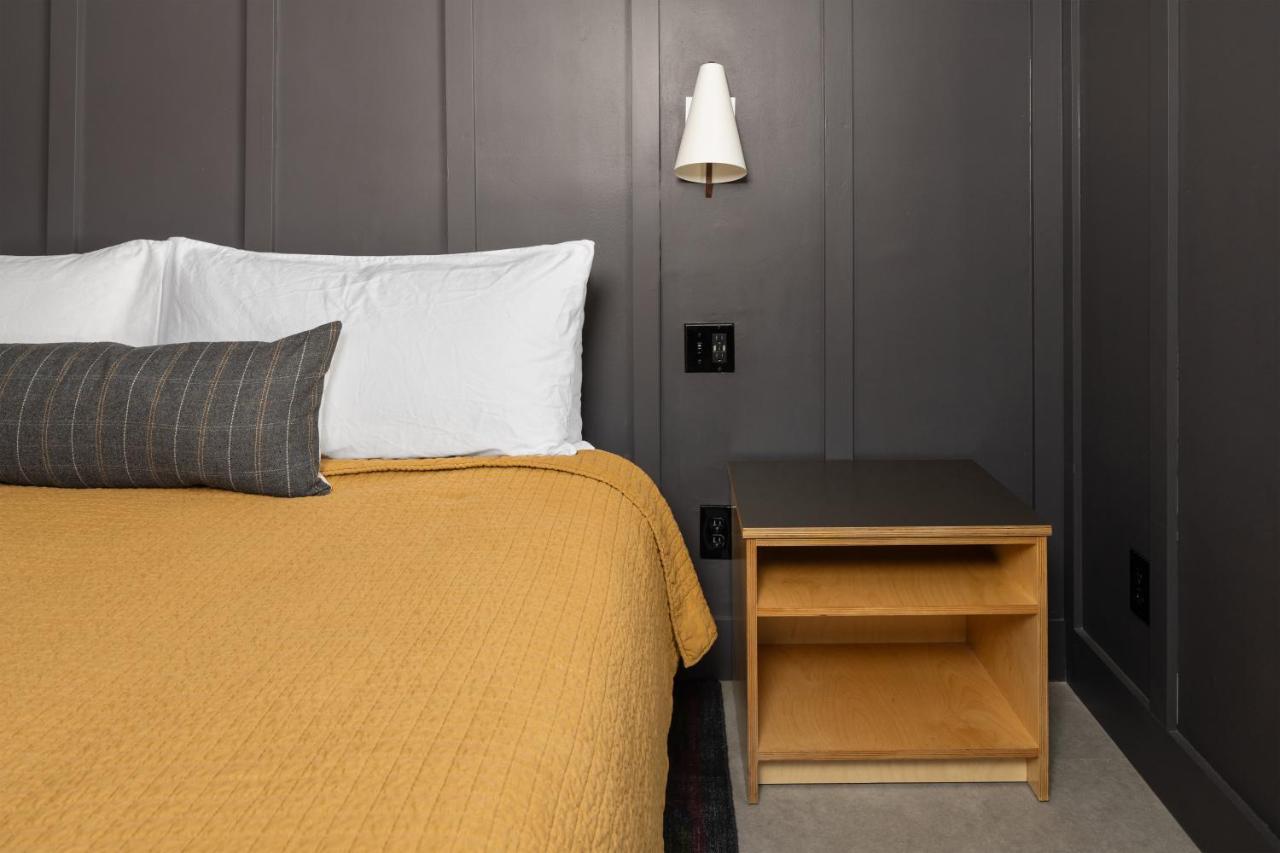 The Coachman Hotel — photo 9