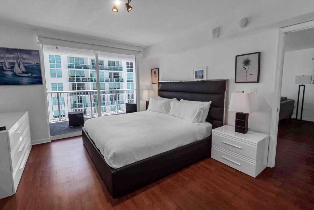 Bay View 1 BDR 1 BTH • Brickell • Free Parking - 2