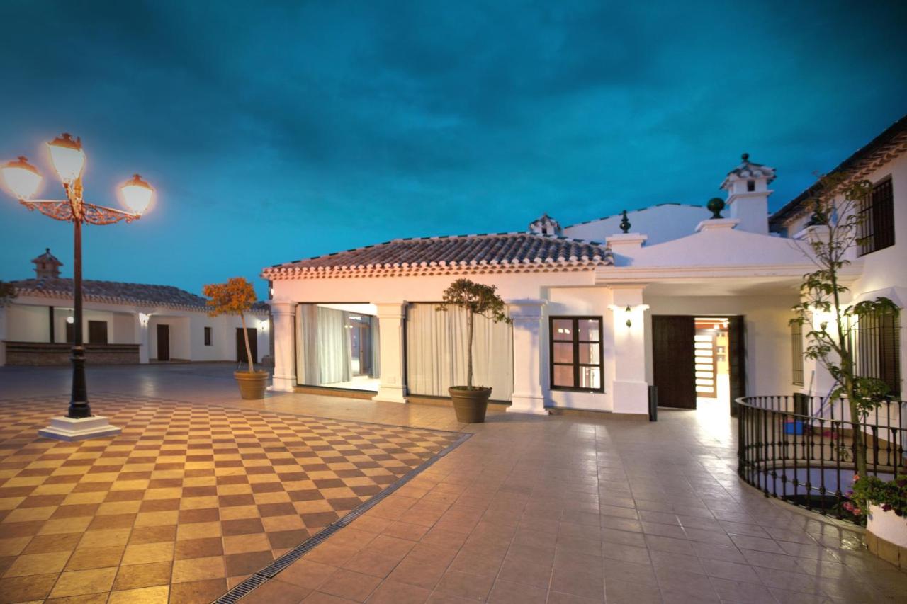 Country house Cortijo de la fuente, La Bobadilla – Updated ...