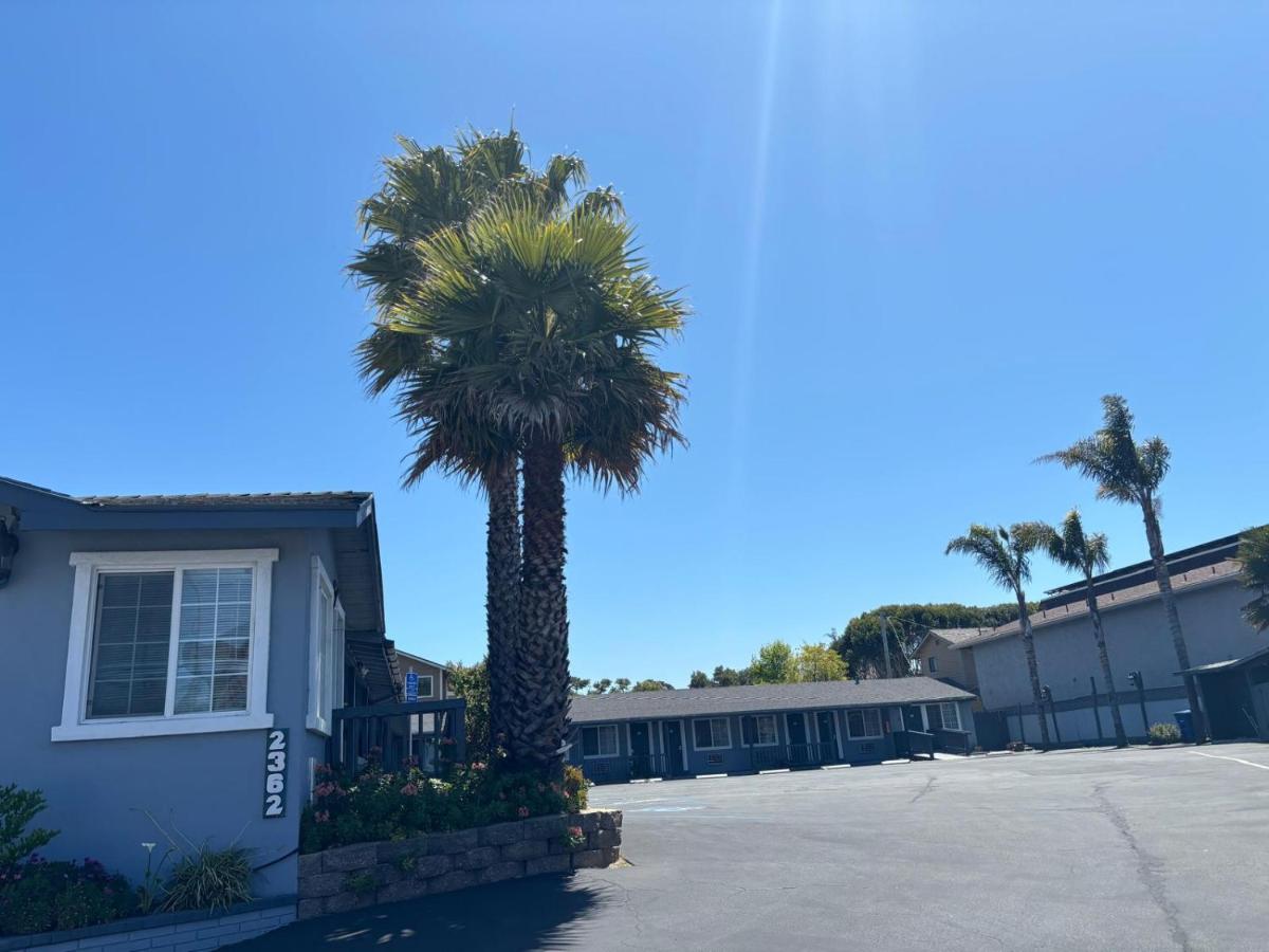 Monterey Fireside Lodge — photo 23