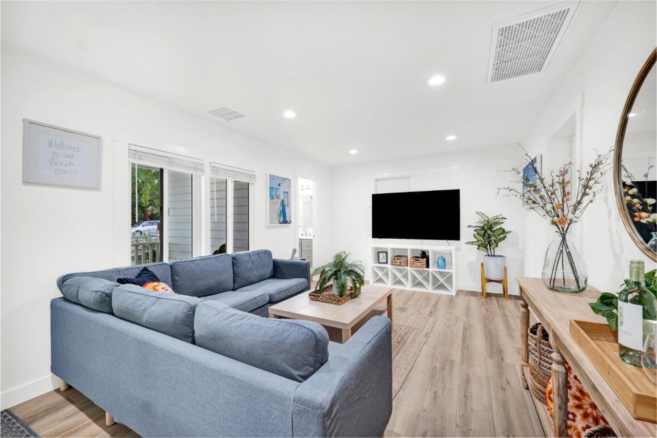 Retro Cottage, Hot Tub, Putting Green, walk to all - 5