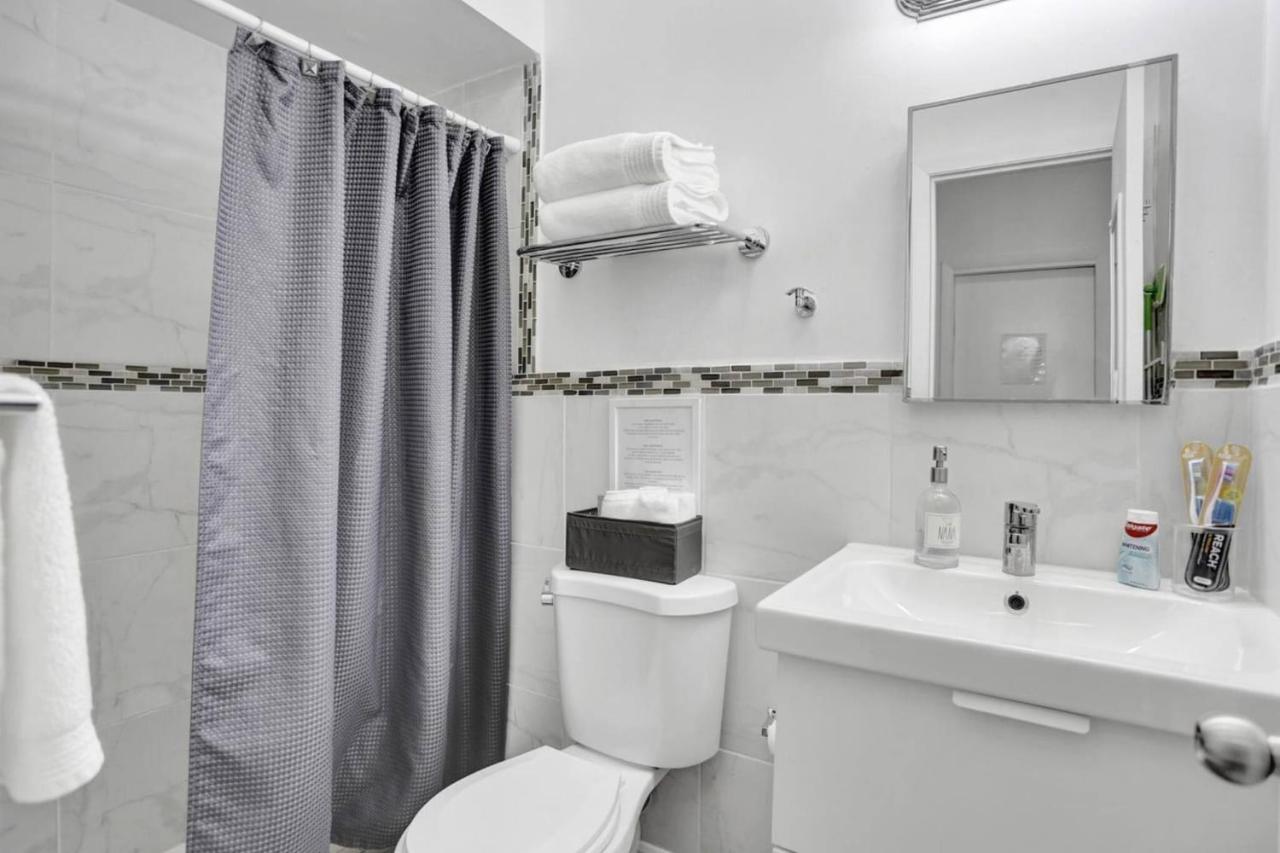 Cozy Studio Apartment - 2