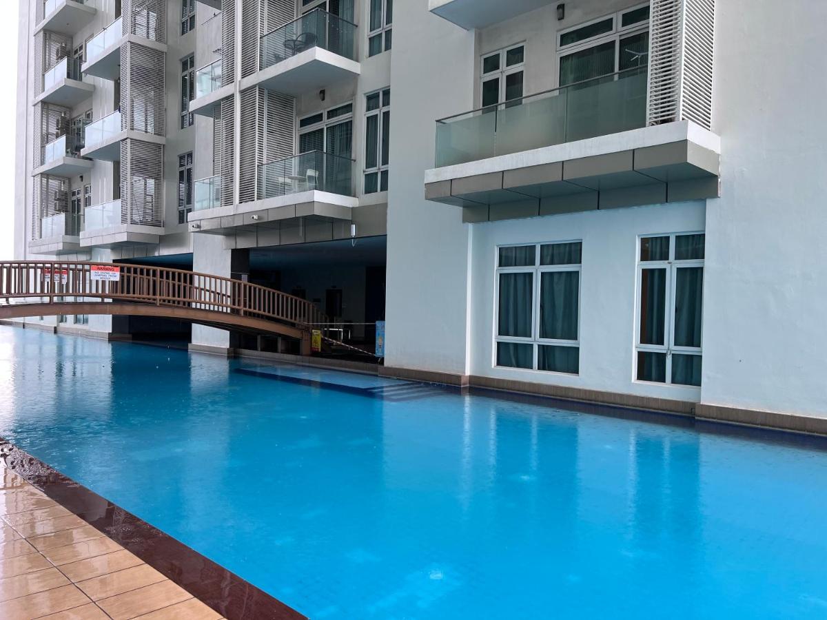 Holiday Home in JB , 2 Bdrm 2 Bthrm Wifi 4 pax - 3