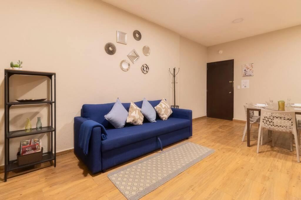 305 Dwntn Apt With AC and balconies fits 6 Rooftop - 5