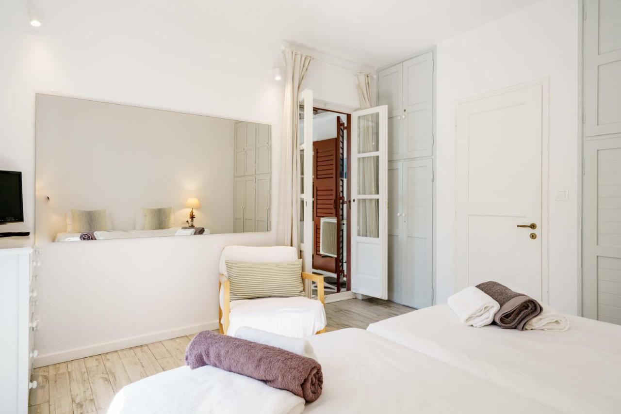 Dominique & Carlos Place - 2