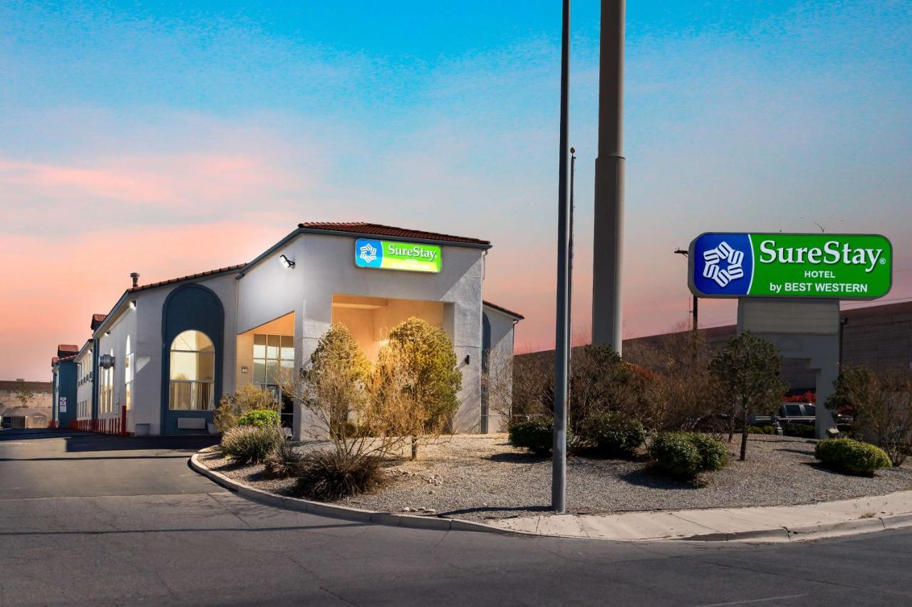 Image: SureStay Hotel by Best Western Albuquerque Midtown