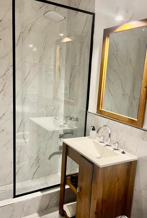 OBELISCO BOUTIQUE JV E - 4