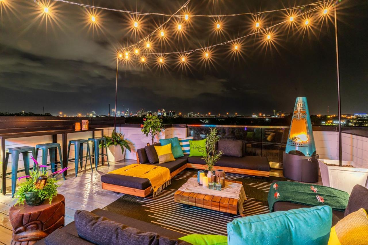 Rooftop Hot Tub & Game Room - 3 Miles to Downtown