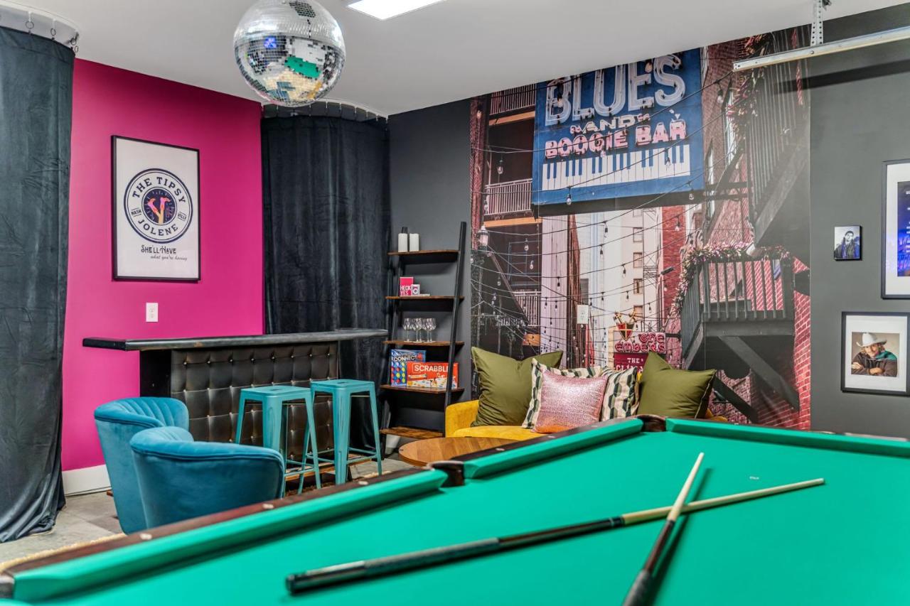 Rooftop Hot Tub & Game Room - 3 Miles to Downtown - 5