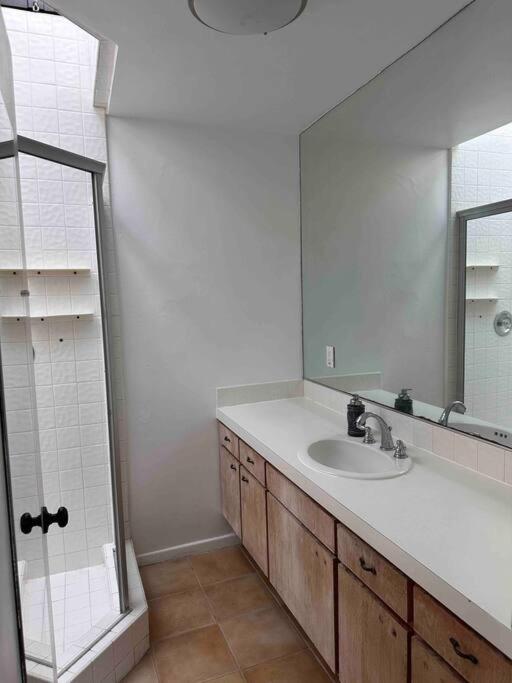 30 PCT OFF!! Limited Time! Malibu Ocean Wave with King Bed, Walking to Beach and Hiking - 3