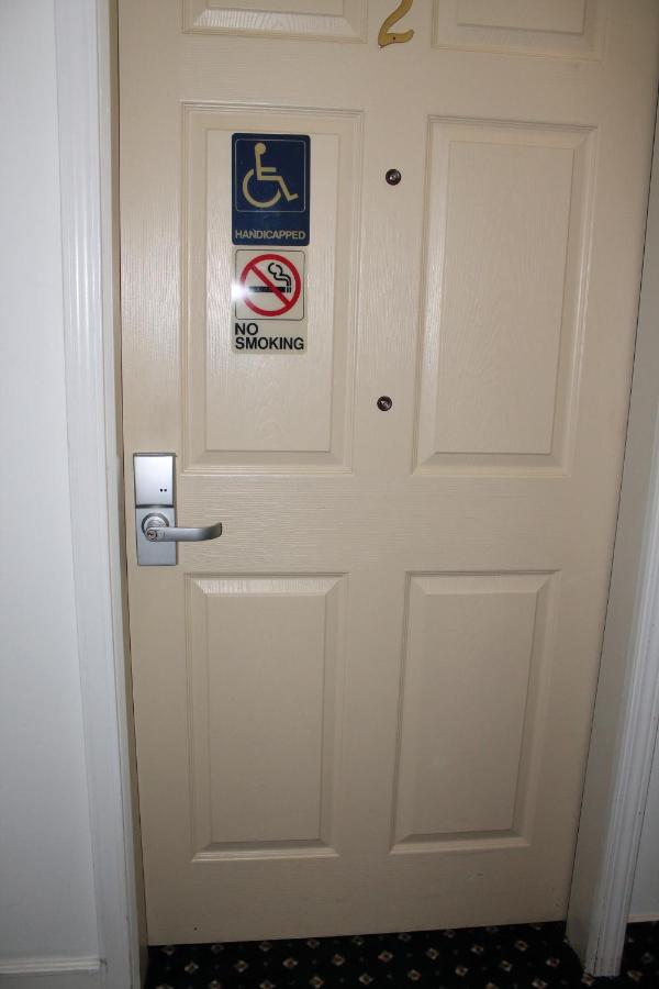 American Host Inn — photo 24