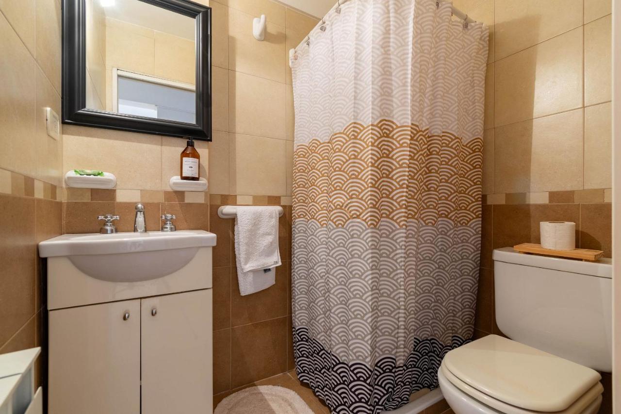 Spacious & Classic 2BR + Parking | Recoleta - 3