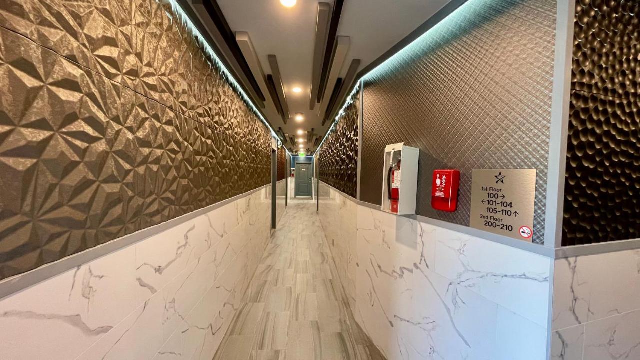 Quintessence ApartHotel — photo 10