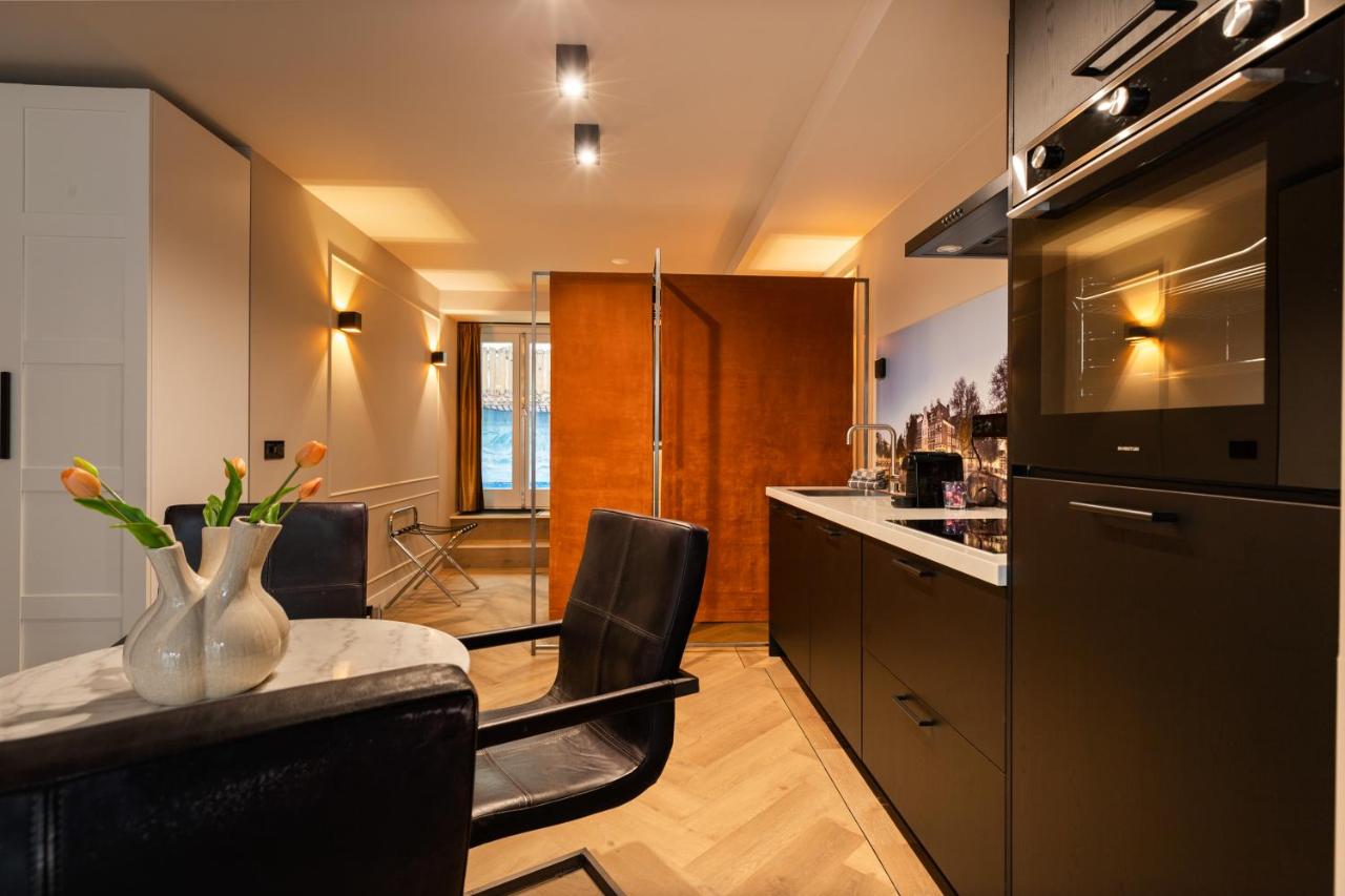 Midtown Hotel Royal Room - 4