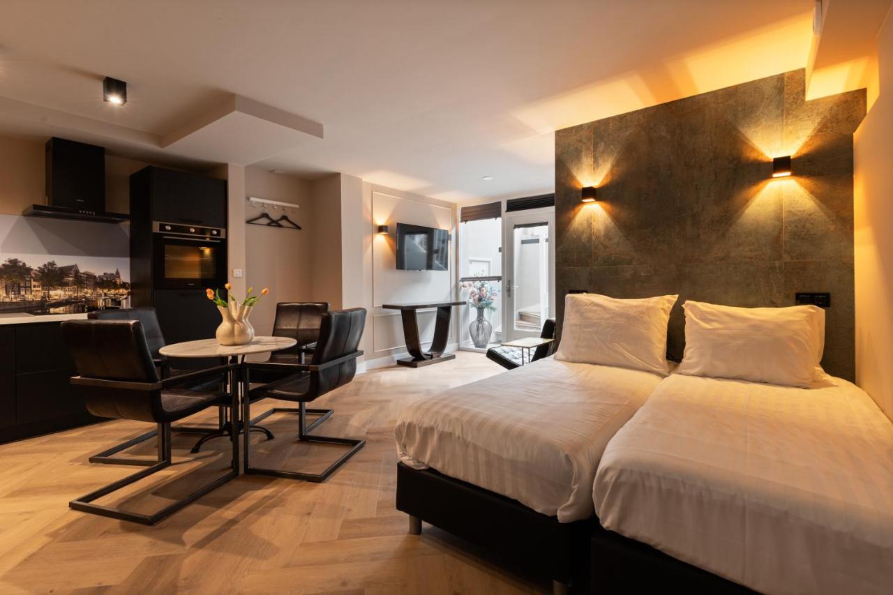 Midtown Hotel Royal Room - 2