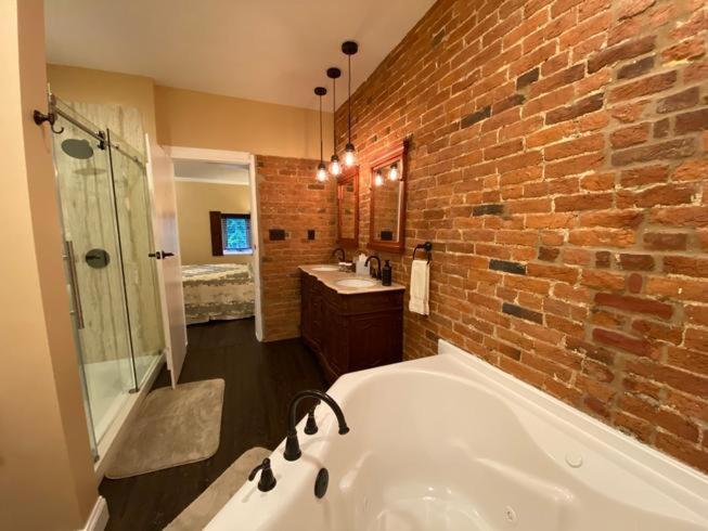 The Swope Manor Bed & Breakfast — photo 9