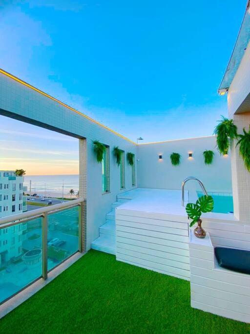 Exclusive Beachfront Penthouse: Private Pool, Amazing View - 3