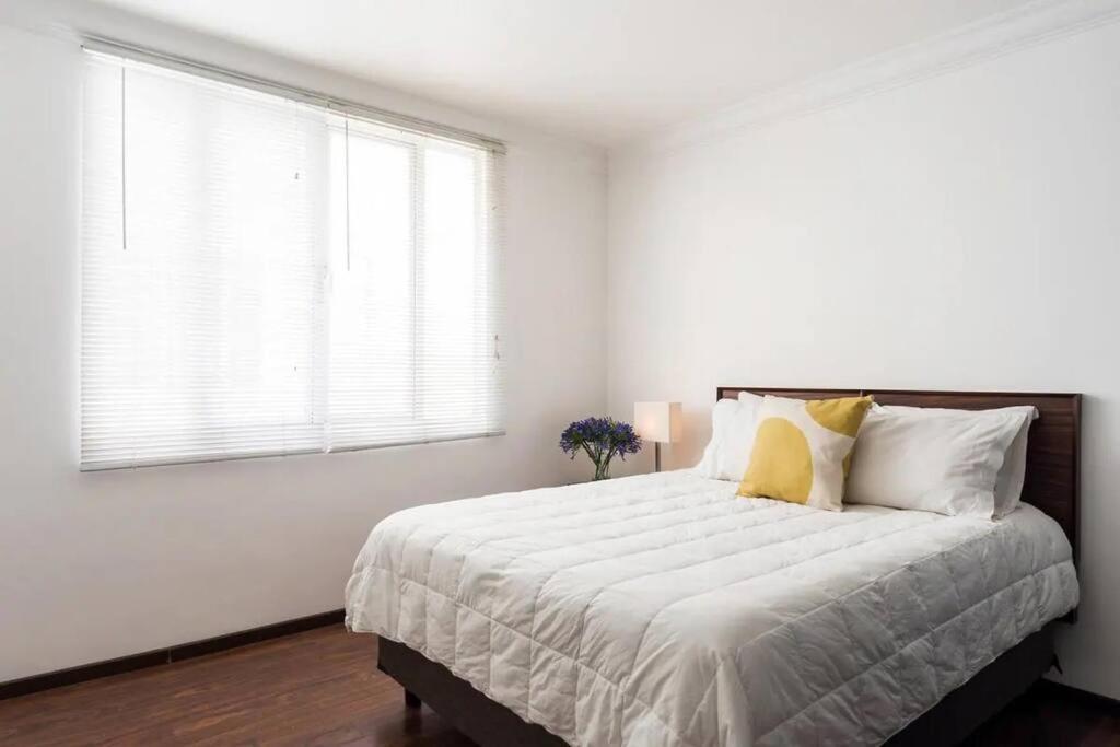 Condesa Residence Campeche 4 2B, 1 Bath Retreat Featuring Generous Spaces - 2