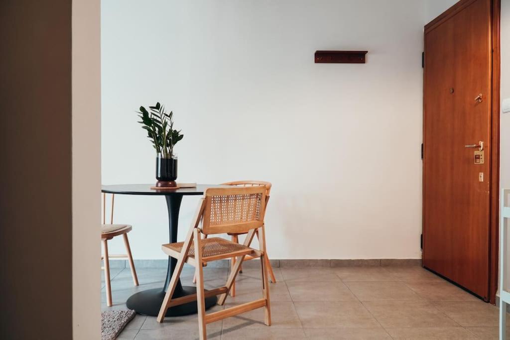 Charming Apartment in Keramikos - 3