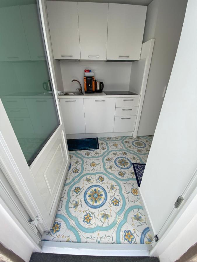 La Piccola Suite - 5