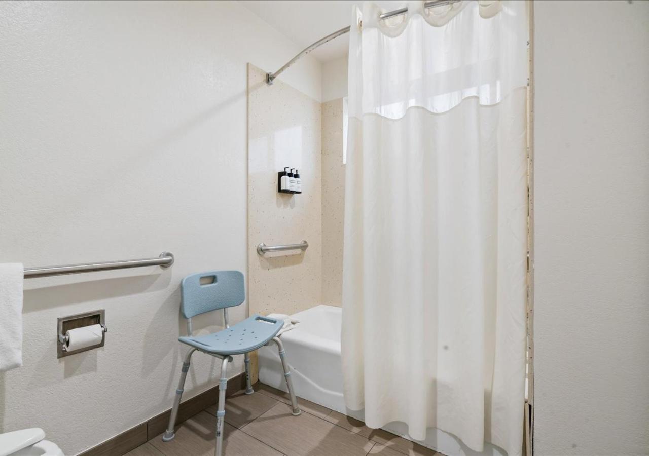 Pacific Cottage Motel — photo 19