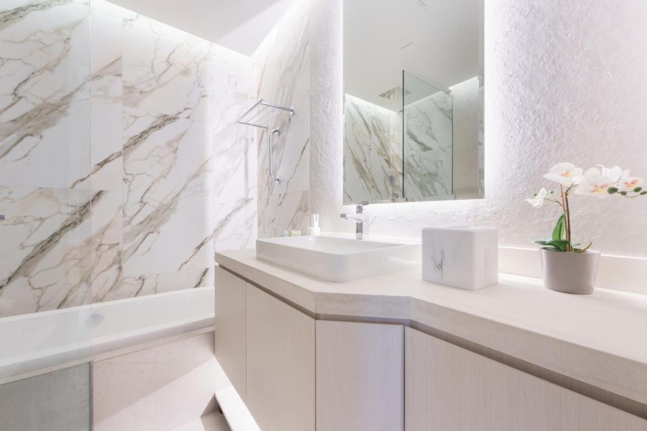 Stayis -Luxurious 2BR Apartment with breathtaking ocean and Marina View - 3