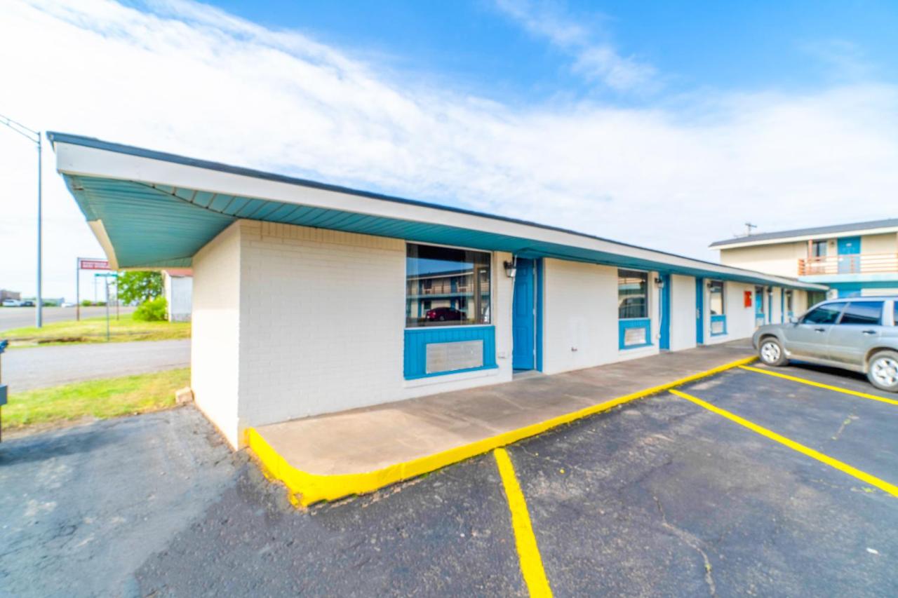 Budget Inn Frederick US-183 — photo 19