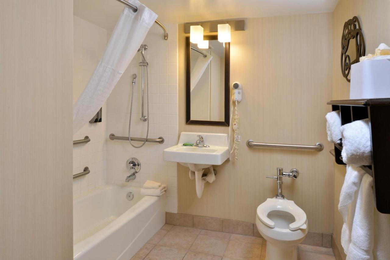 Hawthorne Inn & Conference Center — photo 10